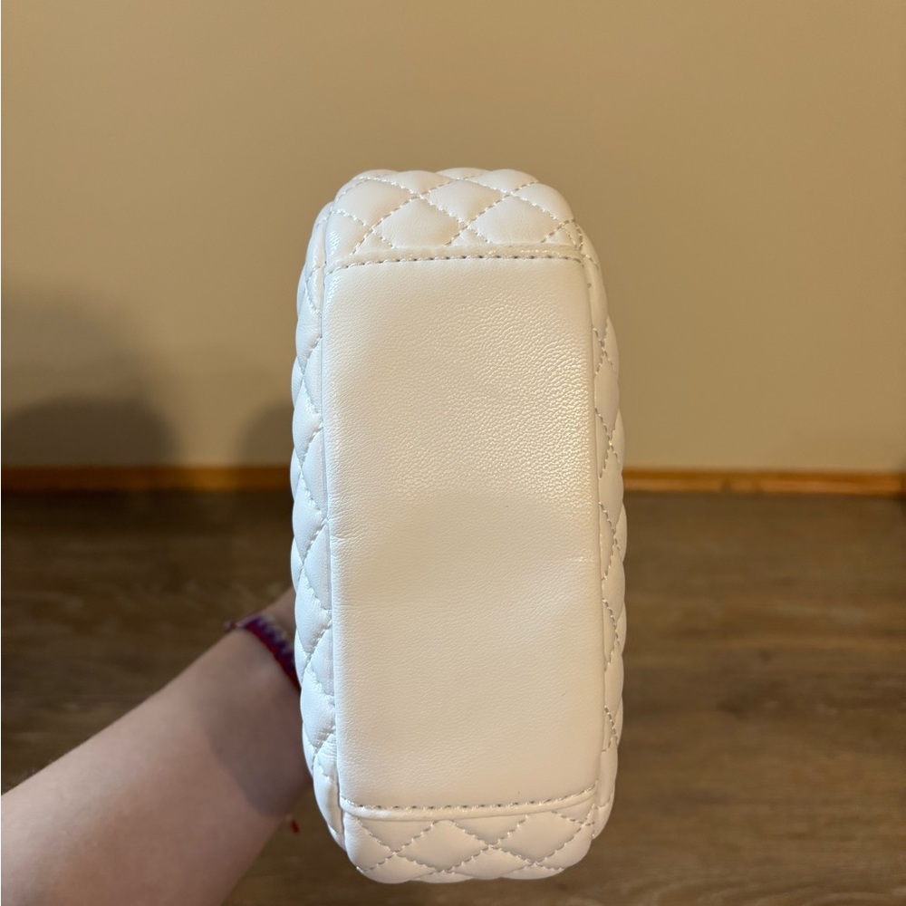 Guess Quilted White Mini Bag RARE - Picture 6 of 12